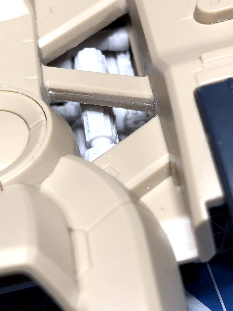 ゴチャメカはスターウォーズのプラモから流用しました