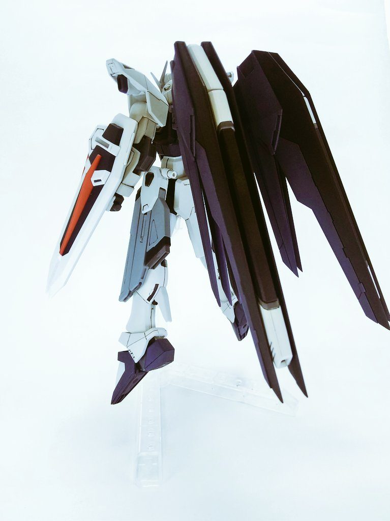 後羽のボリュームがすごい