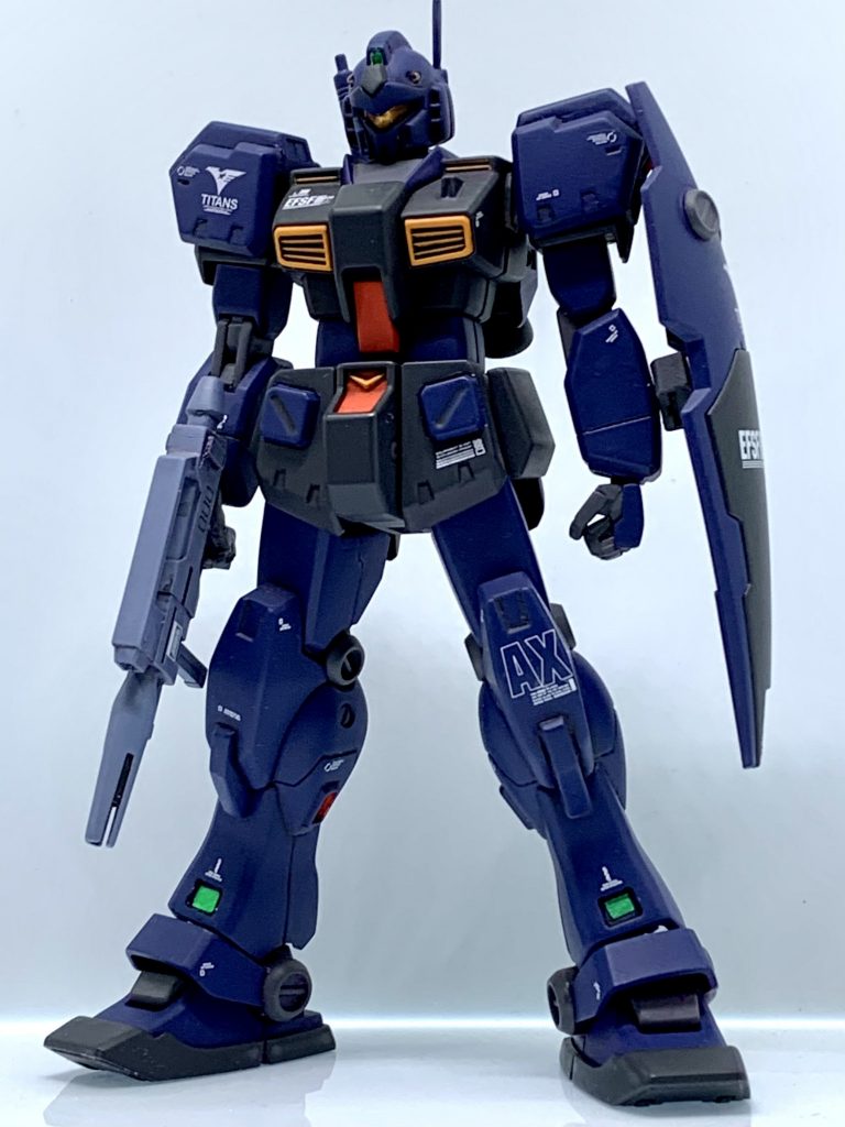 銃はジムIIやネモと共通のモノに変更。