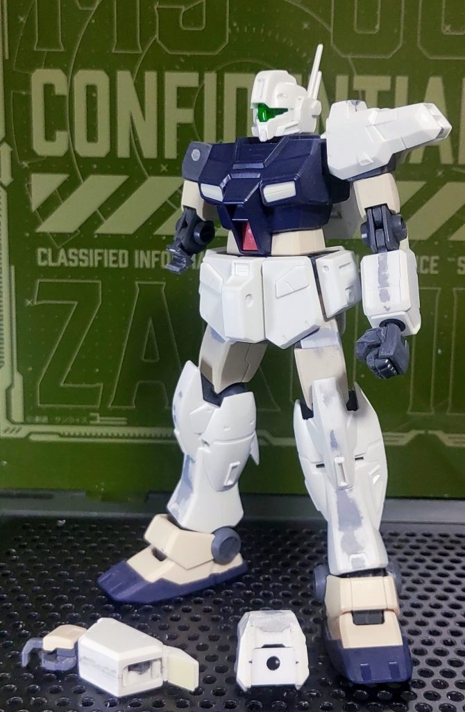 太もも2ミリ延長肘、膝の後ハメ加工肩の接続方法の変更脛アーマーの追加です。