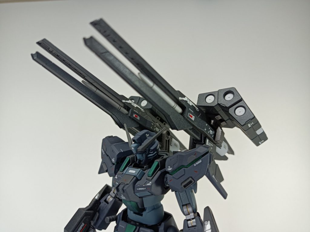 バックパックは共通のHWS遠距離武装①ランサーミサイル×2遠距離武装②大型ミサイルポッド×2遠距離武装③マルチミサイルランチャー×2