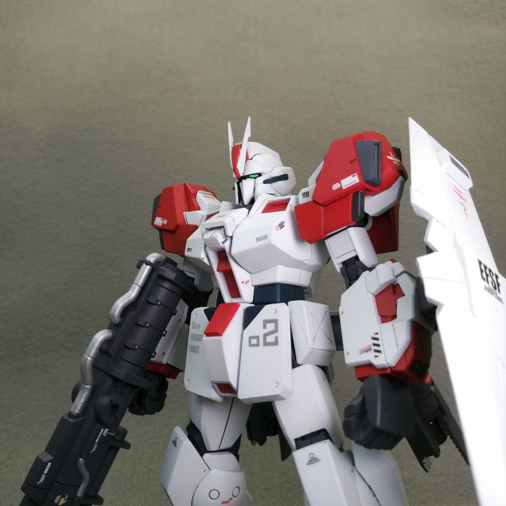 グレー背景で撮影してみました百均のフェルトだからなのか、僕が下手なのかわからないけども、微妙...結構難しいですねぇ、グレー