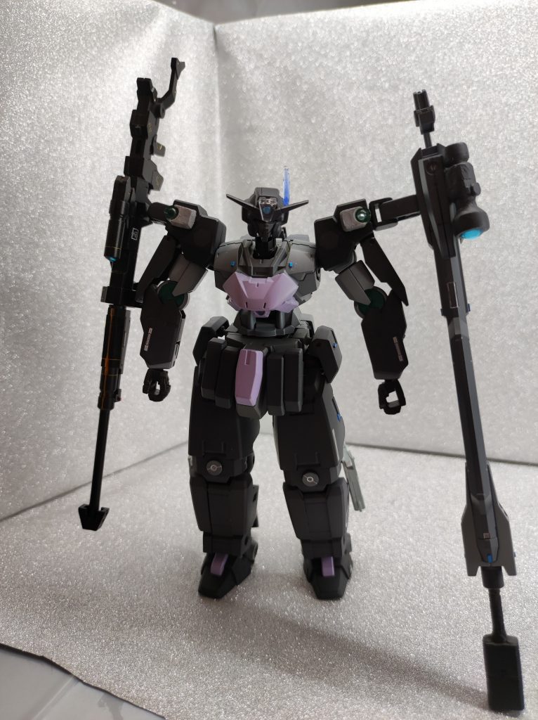 武装はこのように全て懸架可能。だけど、邪魔だなぁ