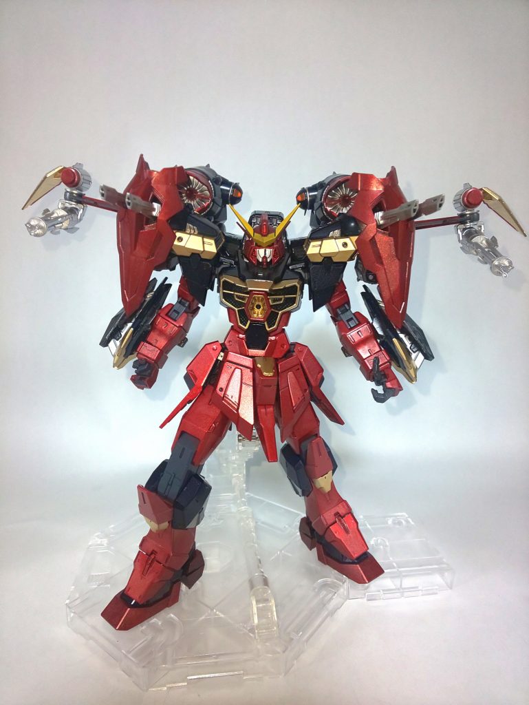 肩のビームを全面に。この写真のバックパックのファンの色分けが好きです。銀を塗って良かった