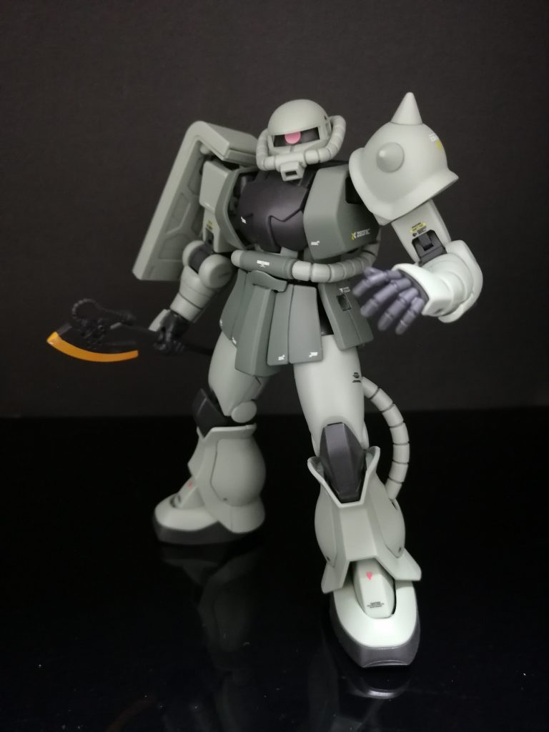 旧HGと比べて、細いスタイルになりましたね。