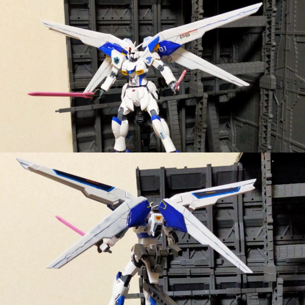 結果、ウィングを広げると少々不格好になってしまう。