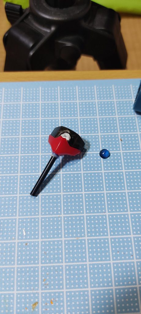 余ったクリアランナーでモノアイ制作しました。