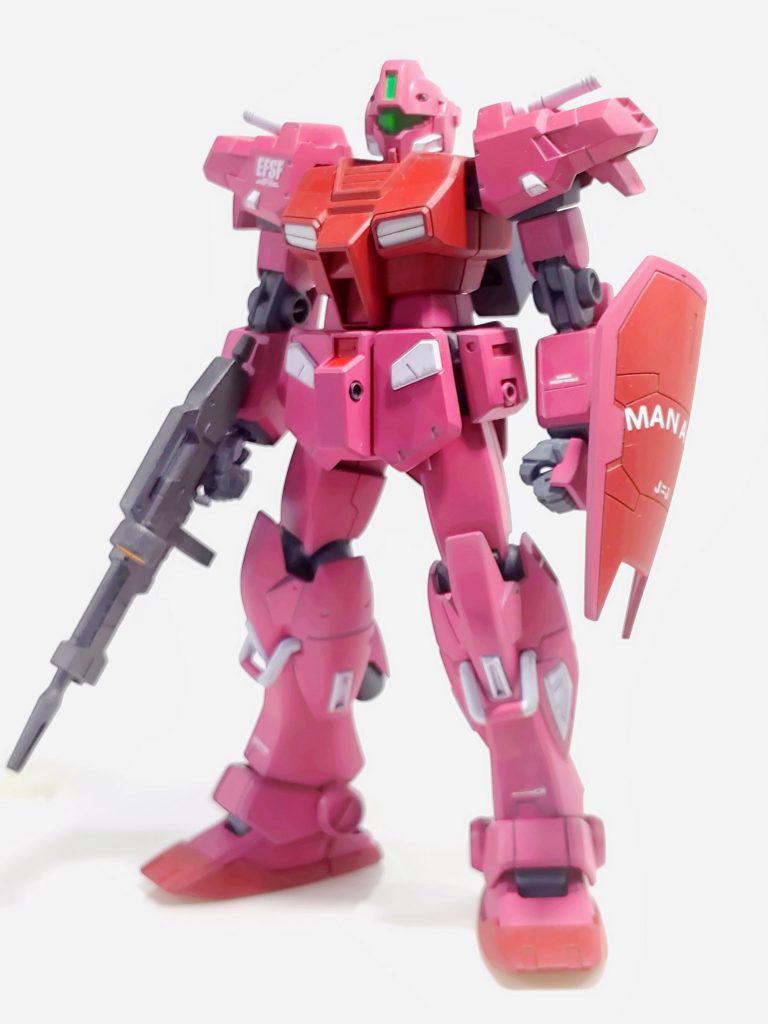 カラーリングは、今年の５月30日にJuice=Juiceを卒業する、稲場愛香ちゃんのメンバーカラーのホットピンクに、カントリー・ガールズ時代のメンバーカラーレッドを合わせてみました。