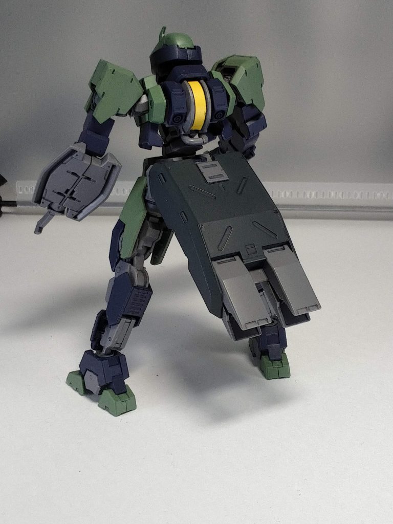 ホバーユニットは缶スプレーのネービーブルー噴きつけました。