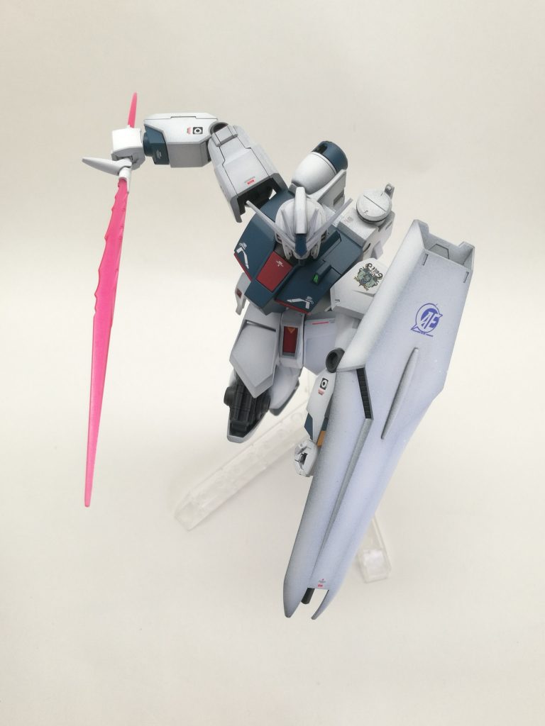 イオ・フレミング専用νガンダム–9枚目/制作者：どんぶり