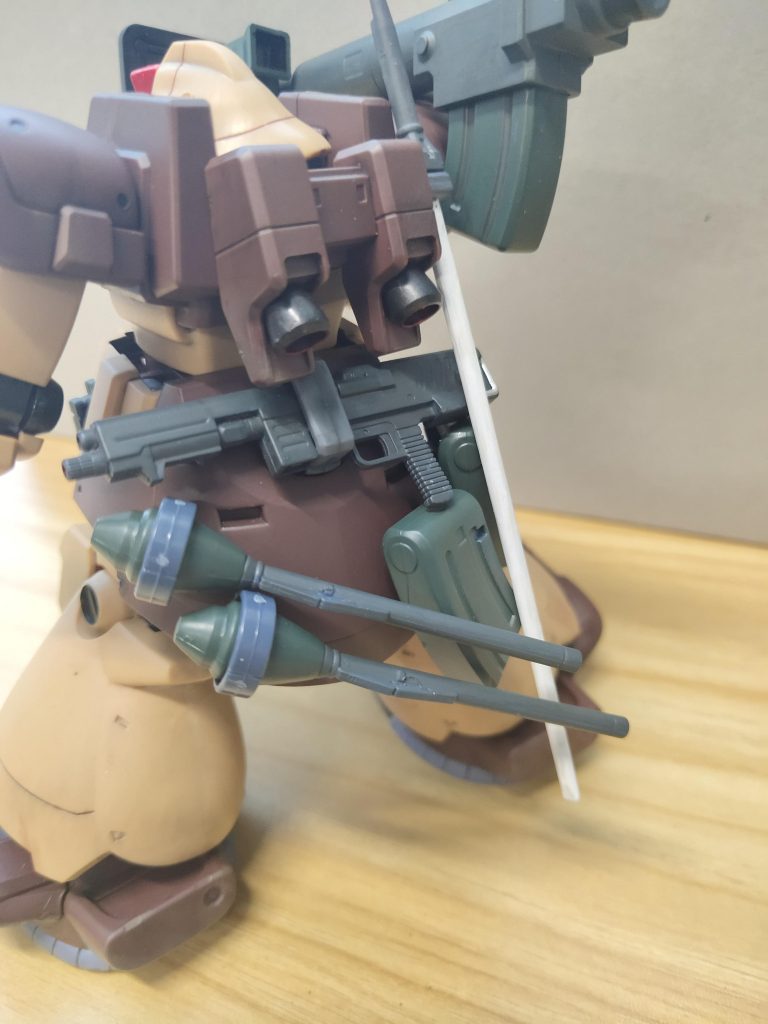 中途半端に部品無くしました…シュツルムファウストの留具が2個、マシンガンのセット用マガジンがどっかに行きました。