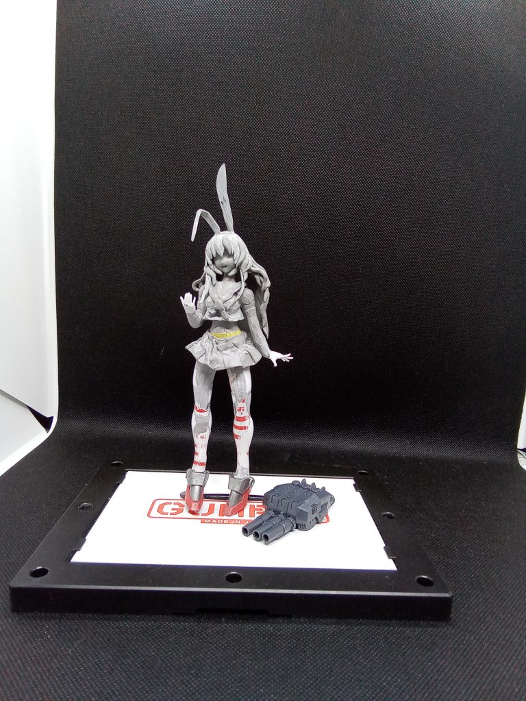 第二段階のノーベル(初期型)足が長すぎたので切断して短縮スカートと上衣は作り直してます。