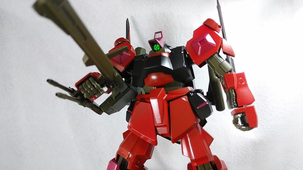 このヘッドを付けてるタイプはγガンダムではなくリック・ディアス呼び。シュツルム・ディアスの指揮官タイプと同型だが、この機体ではこれが一般タイプ扱い