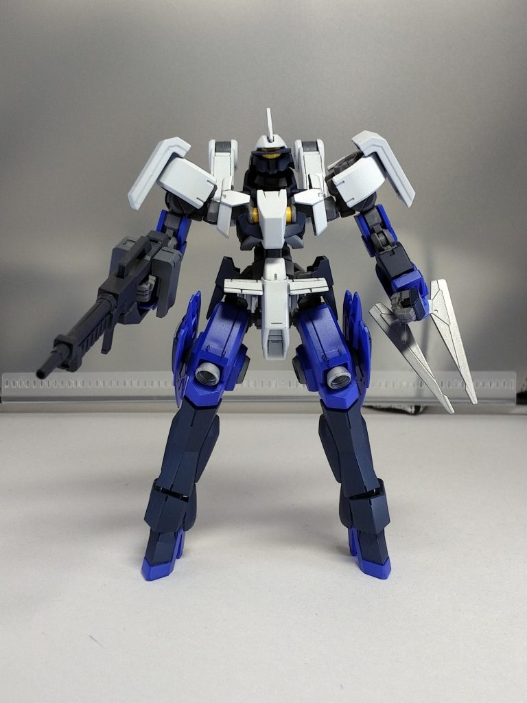 両肩はゲイレールのパーツをつけました。