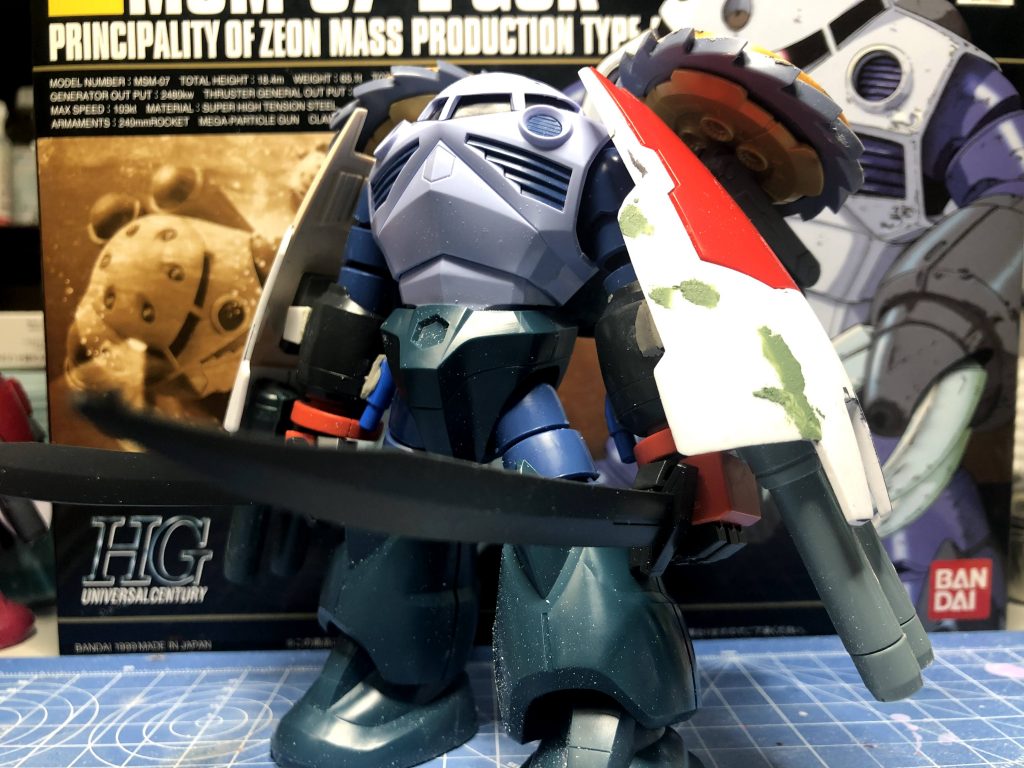 ジムコマンドのシールドを加工