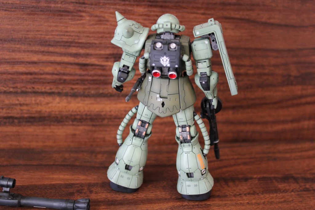 後ろのスカート部もスジボリ追加しました。