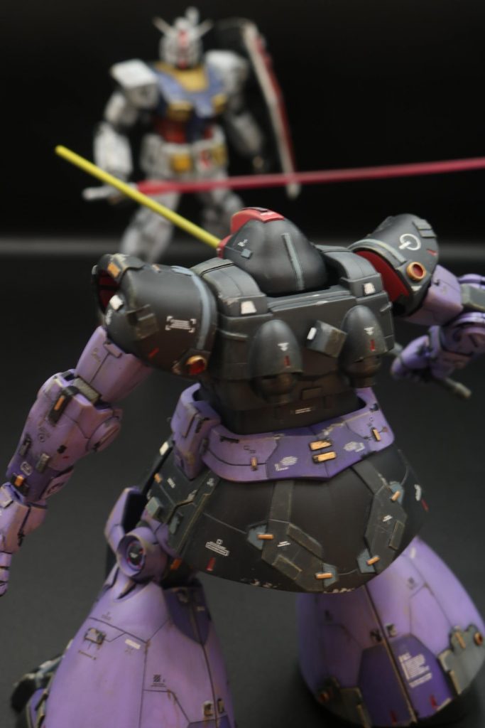 ガンダムとの対峙シーンガンダムは敢えてボカシで。