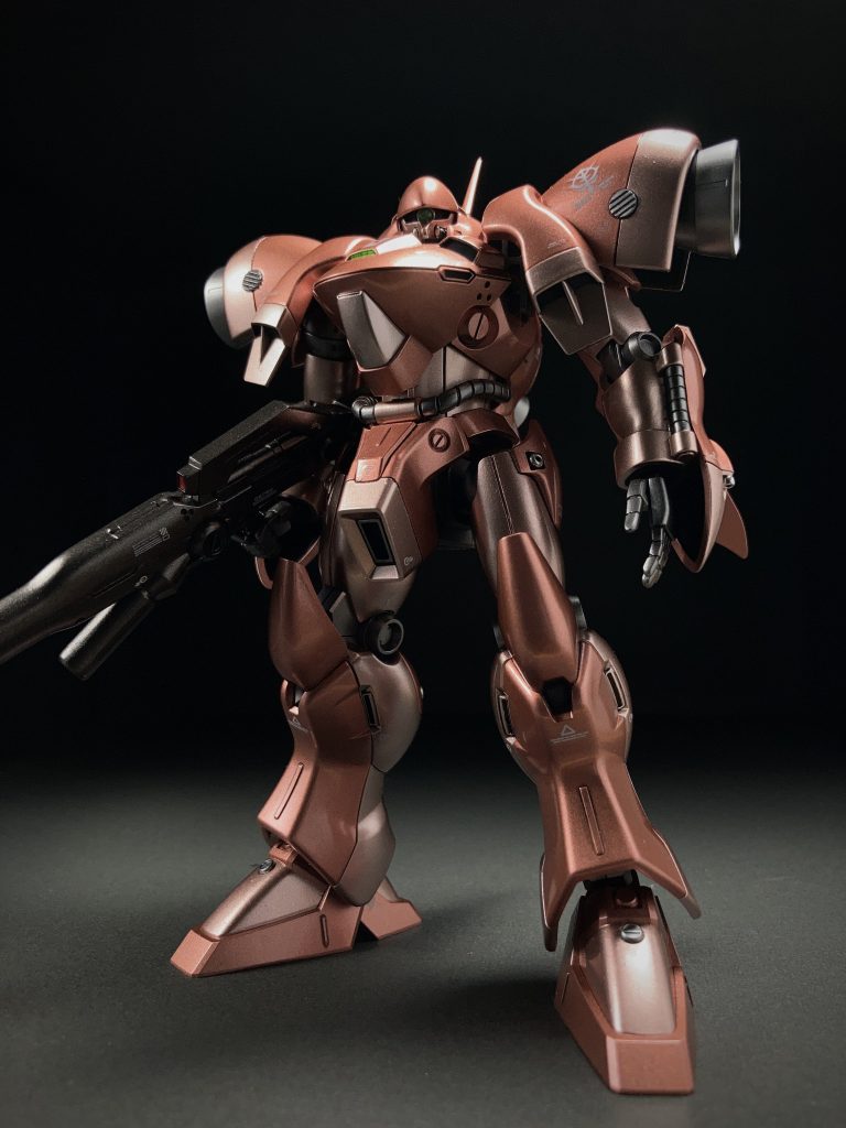 高級感のある上品なピンクゴールドを目指したですが、カッパー(銅)に近い仕上がりに。。メタリックの調色って難しいですね。