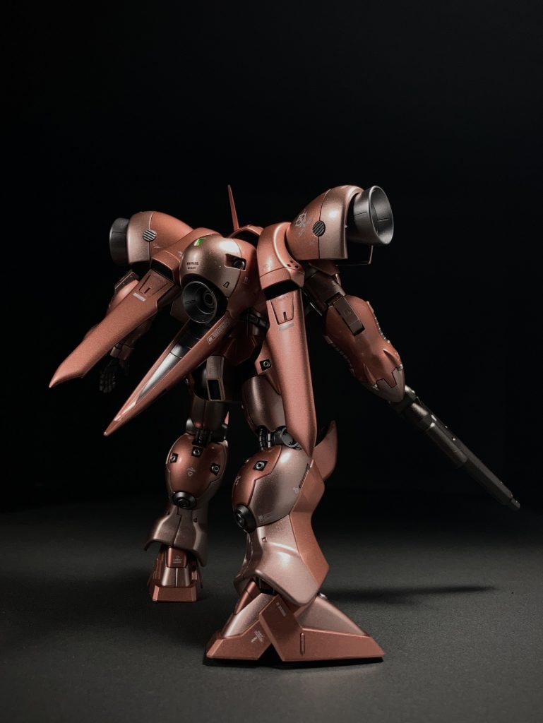 シュツルムブースターは作ってません!デカイし邪魔なので。ていうかこっちの背面フォルムの方が格好良くて個人的には好みです。