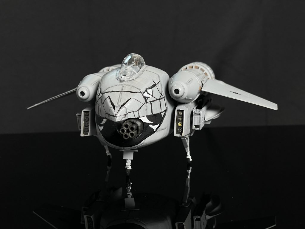 着陸脚も作りました.ネオジム磁石で取り外しできます.でも本体にエポキシパテ多量に使ったせいで重くなり,すぐ尻餅突きます.