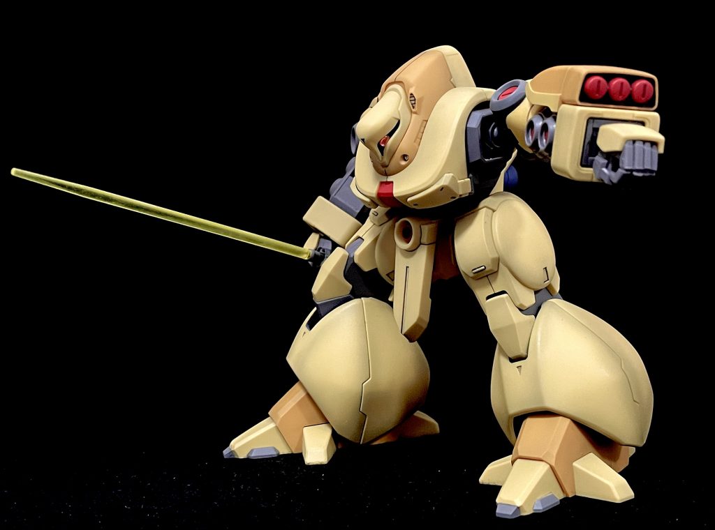 腰があまり回転しないので、ちょっとポーズ付けづらい