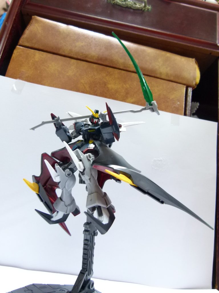当時の写真。なお、SDEXでは無改造では再現不可能(腰サイドアーマーにピンがない)。さらにSDの都合で足が短く(それでもSDEXは長い方に当たるんだけどね)、それに伴う延長工作(パーツ足しただけ)を施していたり…