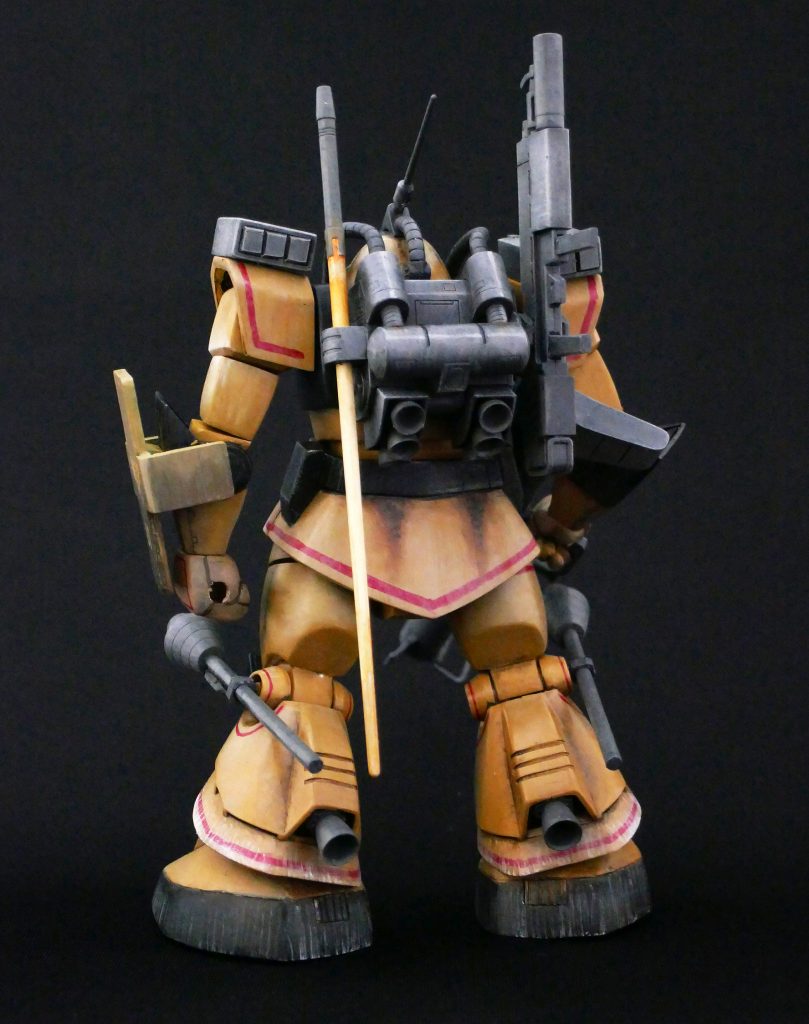 MSVはバックパックがカッコいいですよね!バズーカを取付位置にザクFZのマシンガンを装備してます