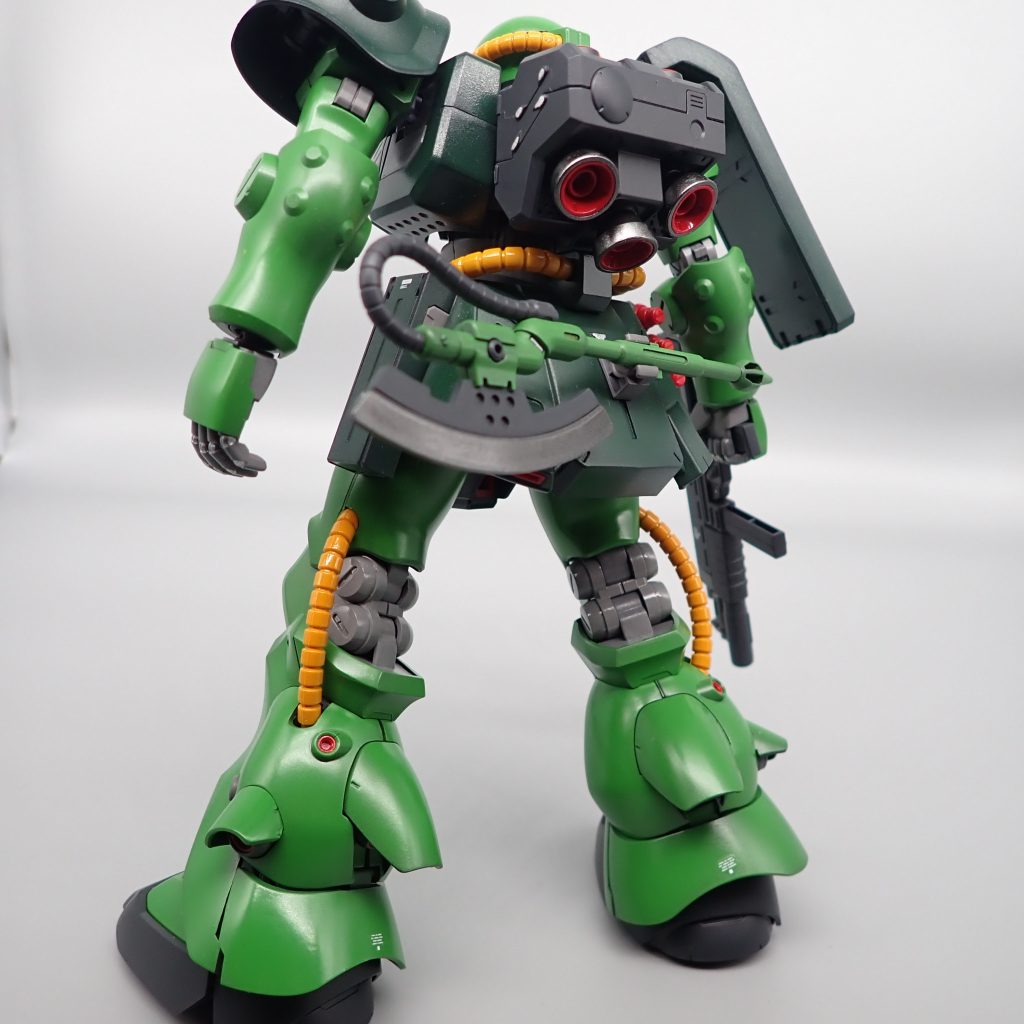 RE100　ザク２改–2枚目/制作者：アンジェロのプラモデル工房