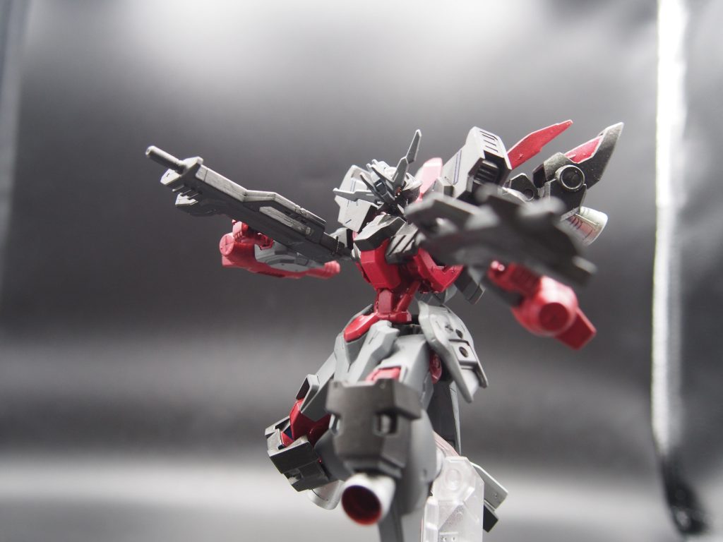 ライフル110mm口径のミドルレンジライフル中距離においてのメインウェポン