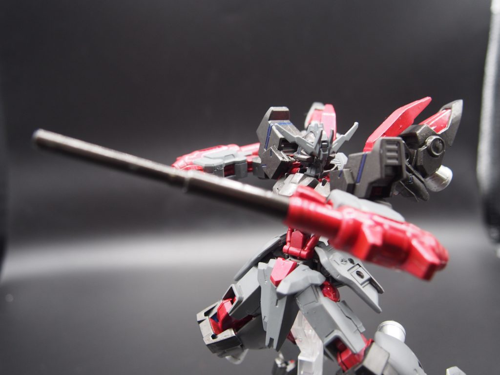 グラントンファー近距離においてのメインウェポンその一炸薬式の射出機構により高威力の物理兵器と化す