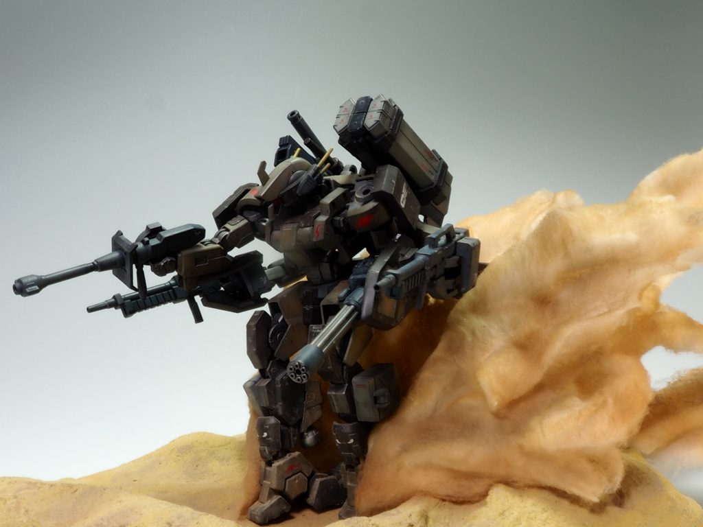 ベースはスタイロフォームと紙粘土、砂煙はコットンパフと透明プラ棒、プラシートで作りました。