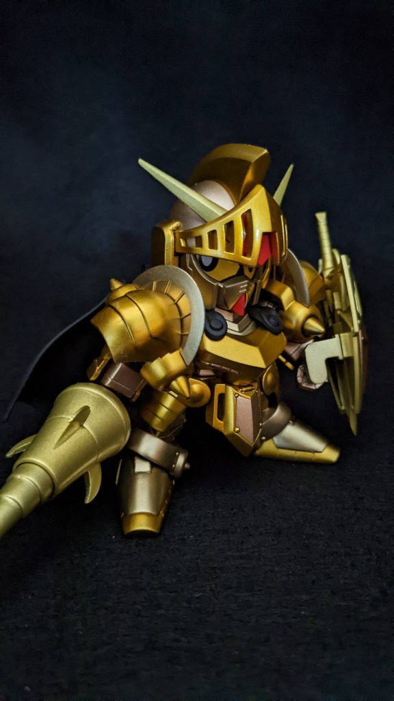 配色のイメージはモーターヘッドを参考にてか騎士ガンダムオブゴールドって半分ネタですけどね（笑）