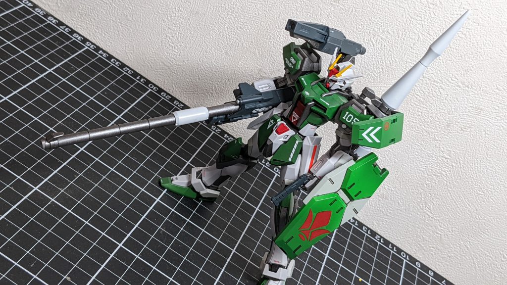 左肩のランスは接近戦闘もできるといいなと思って装備させたのですが、なんか中途半端ですね。両肩ともキャノン装備にしたほうがよかったかも。最後までご覧いただきありがとうございました。