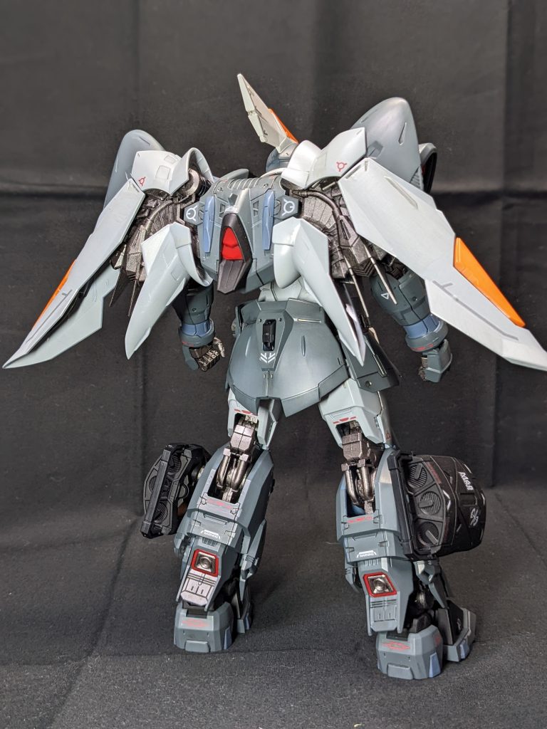 カラーガイドではフレームも黒なんですが焼鉄色にしてます。