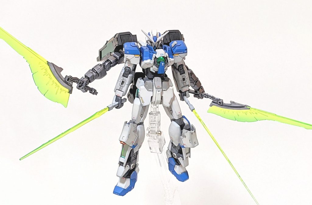 サブアームはエクシアリペア4の左腕をイメージして、rgクアンタの腕を改造して製作したしま。