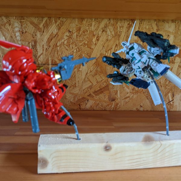 7歳専用シナンジュvs10歳専用ユニコーンガンダム