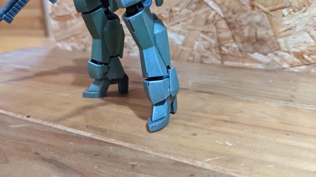 サンタさんのお菓子のブーツみたいだったのでつま先を延ばす。