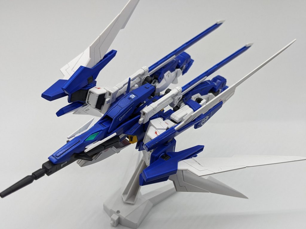 【ストライダーモード】もちろん、ストライダーモードにも変形可能です。エクスカリバーも無理なく設置できました。