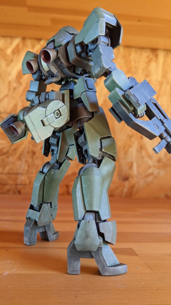 むやみにゴテゴテしたくないので。