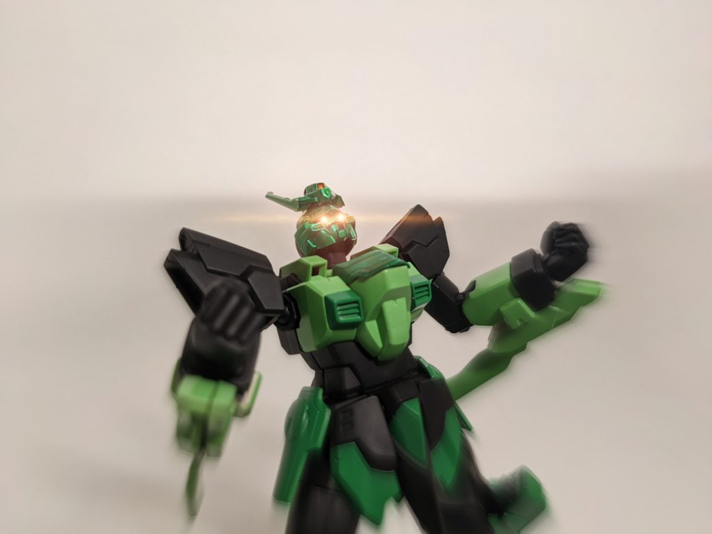 あまりにも大きなエネルギーで初使用時は雄叫びを上げてしまうほど…そしてオリジンに戻ると搭乗者は気絶してしまった