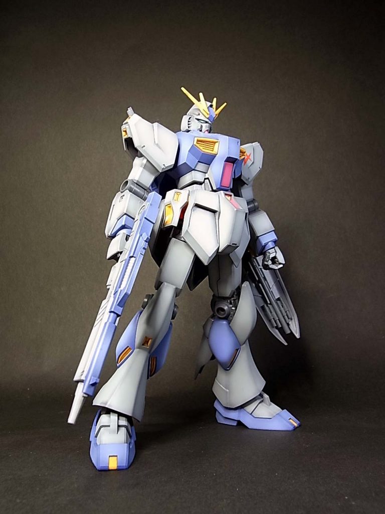 パーツは手でもいだ後そのまま塗装用クリップに固定開封後５分で塗装を始めています。もちろんゲートもパーティングラインも処理していませんしサフも吹いておりません。