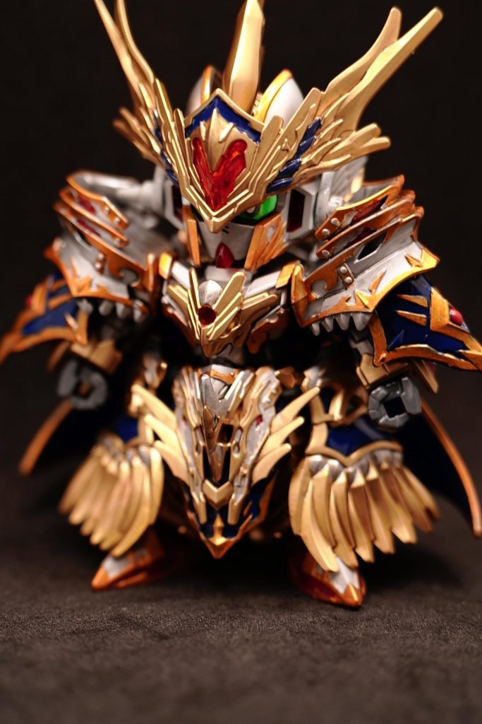 黒背景の方がメタリック色が映えるかもしれない。