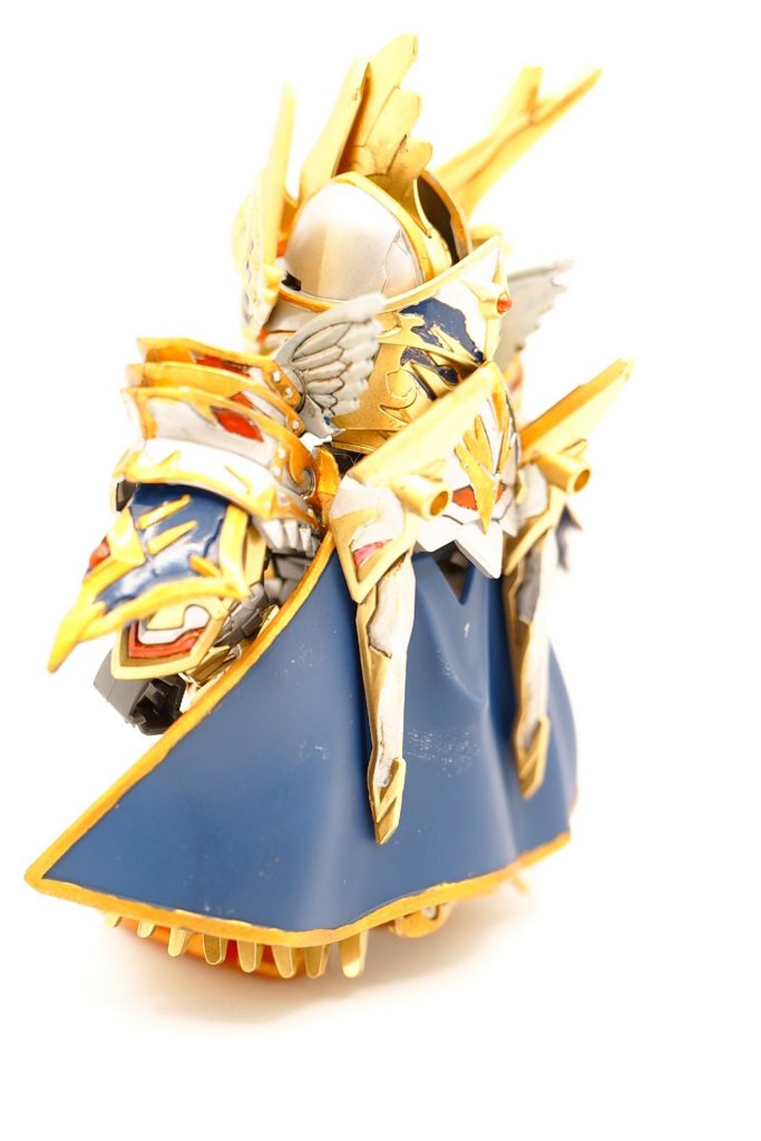 うしろから。どうでもいいですけど、最近のSDは素立ち安定しなくないですか？