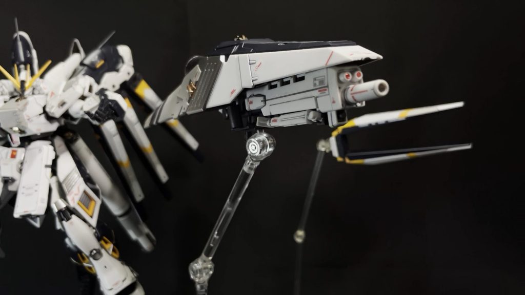 ハイパーメガシールドにはハイパーメガランチャーが合体できるようになっており、ハイパーメガシールド・ファンネルとして独立稼働すろという脳内設定です(笑)