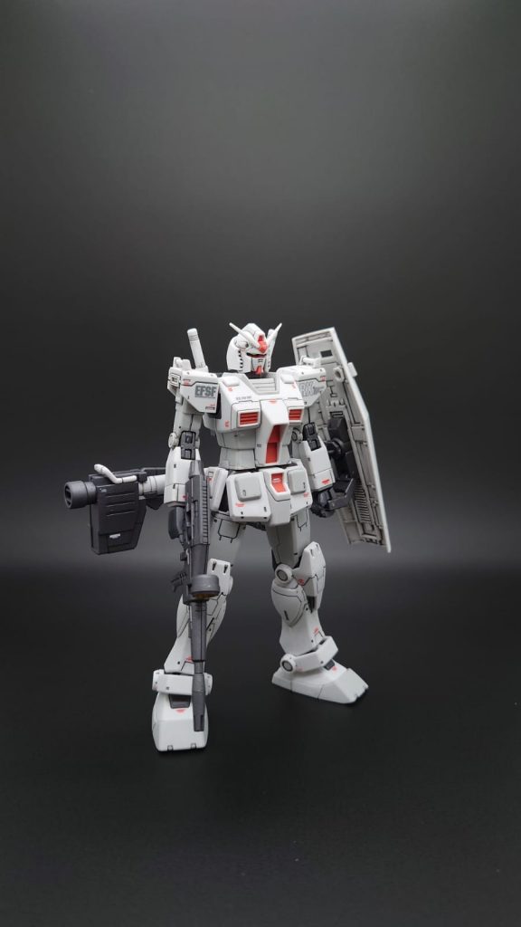 ガンダム Roll out colour–3枚目/制作者：LK