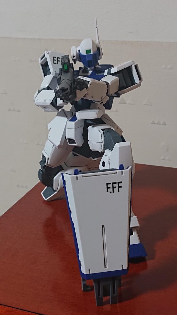 シールドのバイポッドは機能してません!!(笑)