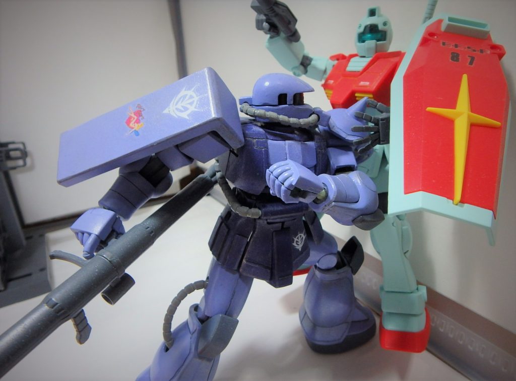 しゃがみからのタックル