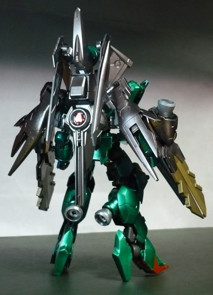 後ろから。ノーネイムユニットとアスタロトの腰サイドアーマーを接続。サムネイル画像にもありますように、前面に向けて砲撃態勢を取ります。