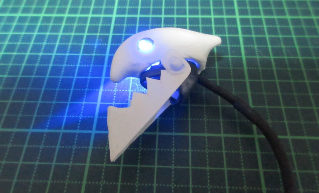 そしてこれに フルスクラッチ品の 頭部と下顎を 組み合わせました。