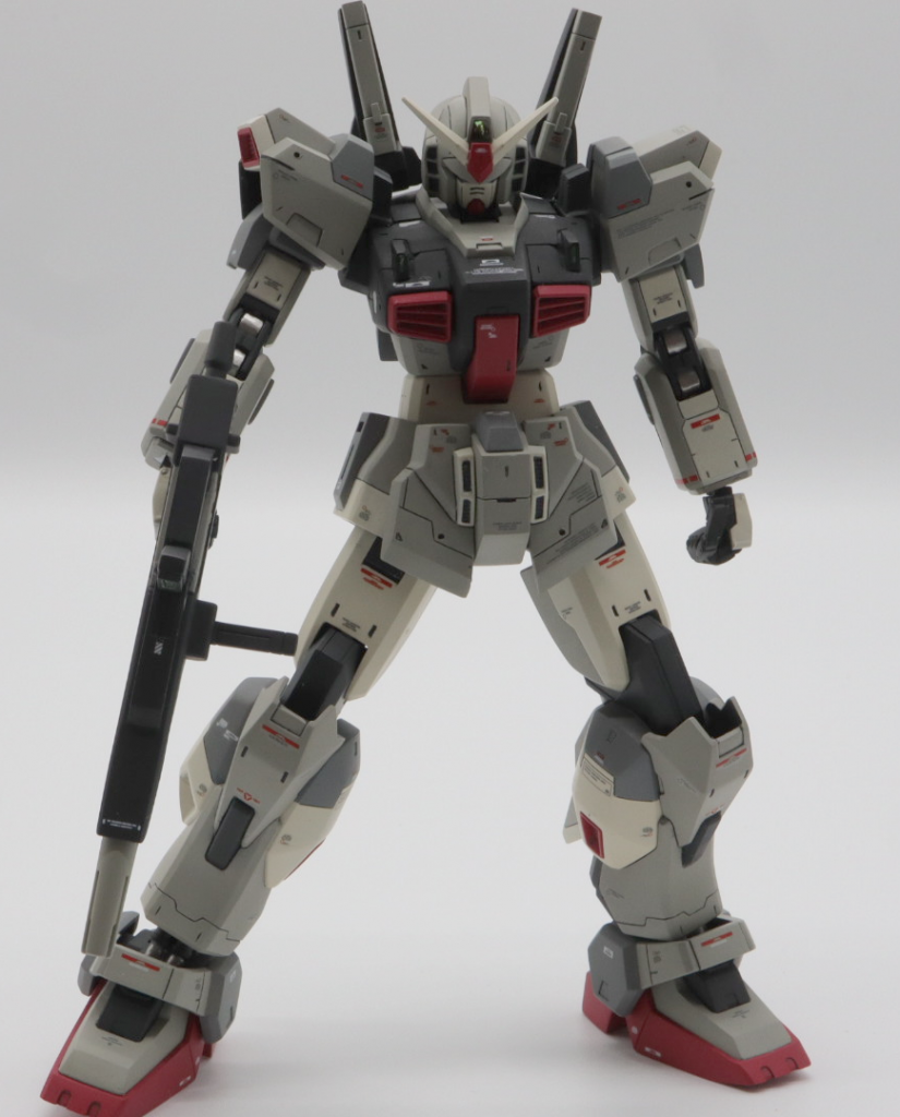 MK2正面から。脚部は腿、膝、足首で合計3ミリ延長してますが違和感ないかと。この改造はお手軽なのでオススメです。